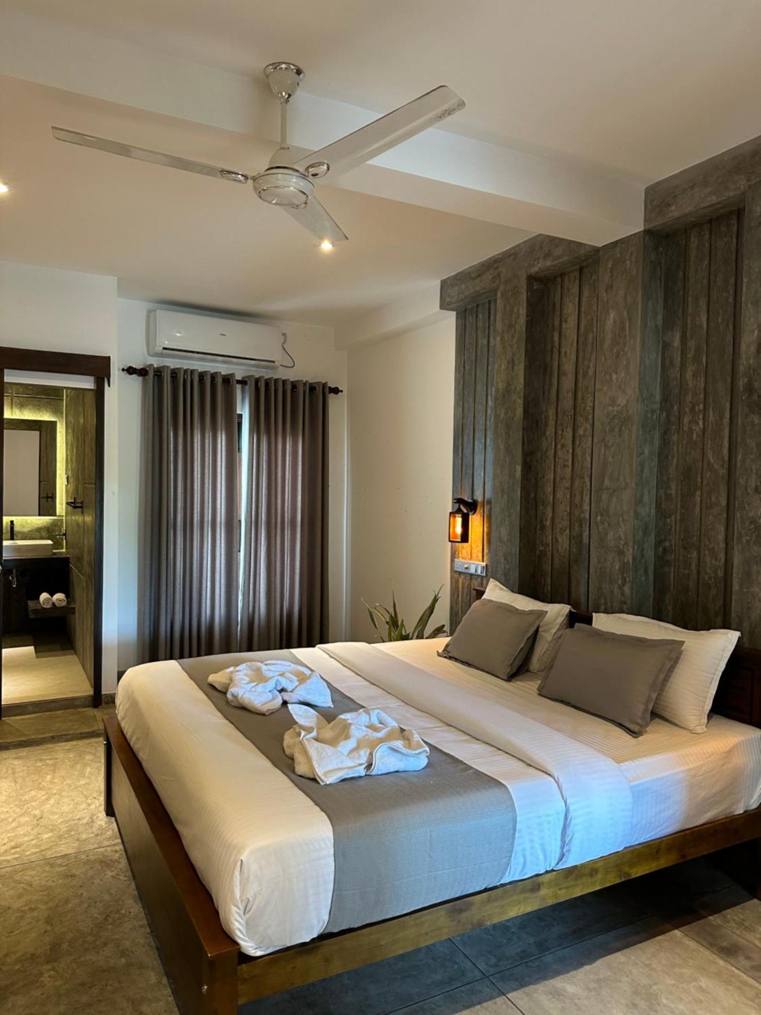 Ami Mirissa Hotel ภายนอก รูปภาพ